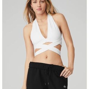 Alo yoga women white top.